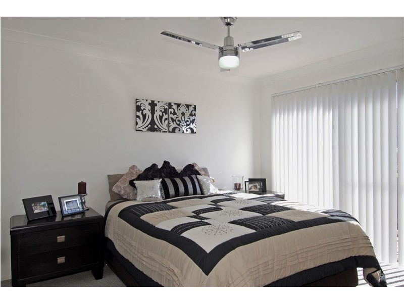 1/3 Red Ash Court, Merrimac QLD 4226