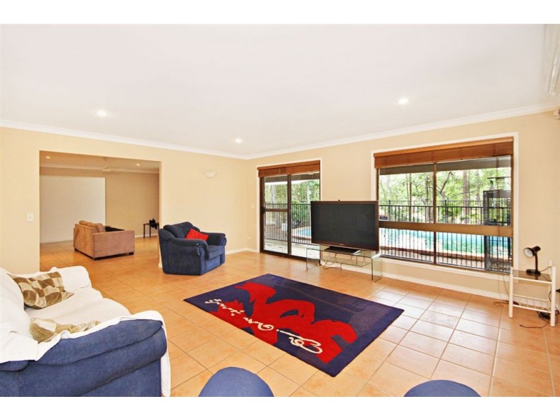 1 Wallaby Drive, Mudgeeraba QLD 4213
