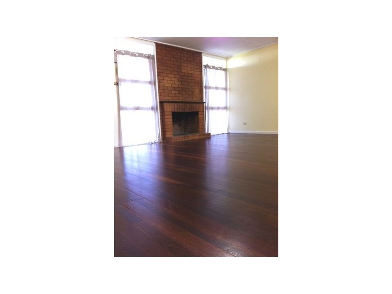 81 Falconer Street, Southport QLD 4215