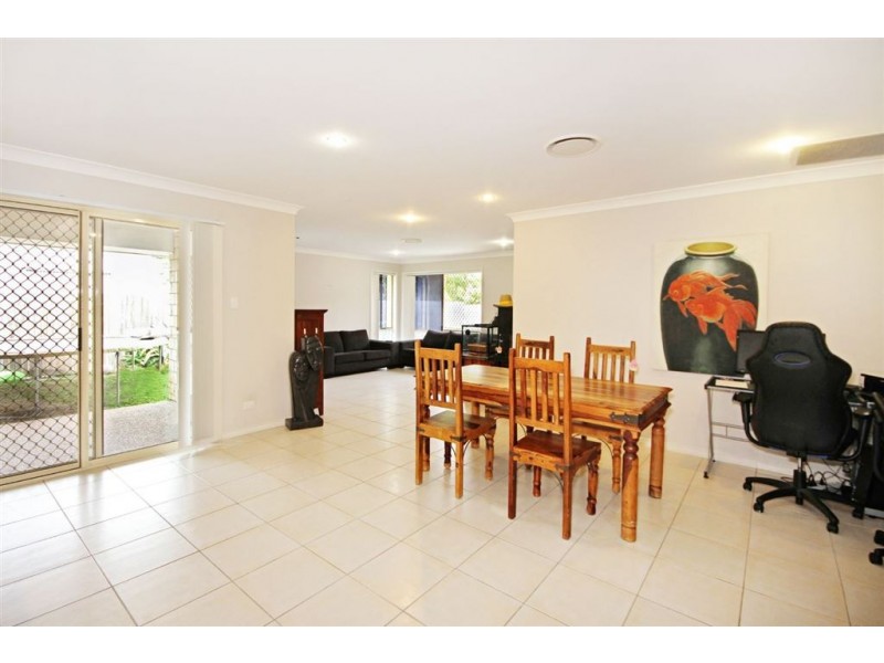 18 Kelsey Circuit, Nerang QLD 4211