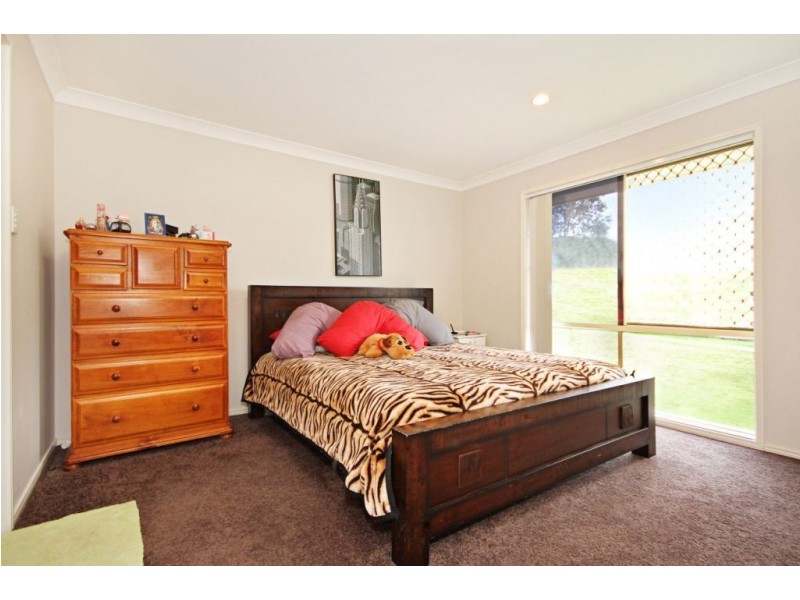 18 Kelsey Circuit, Nerang QLD 4211