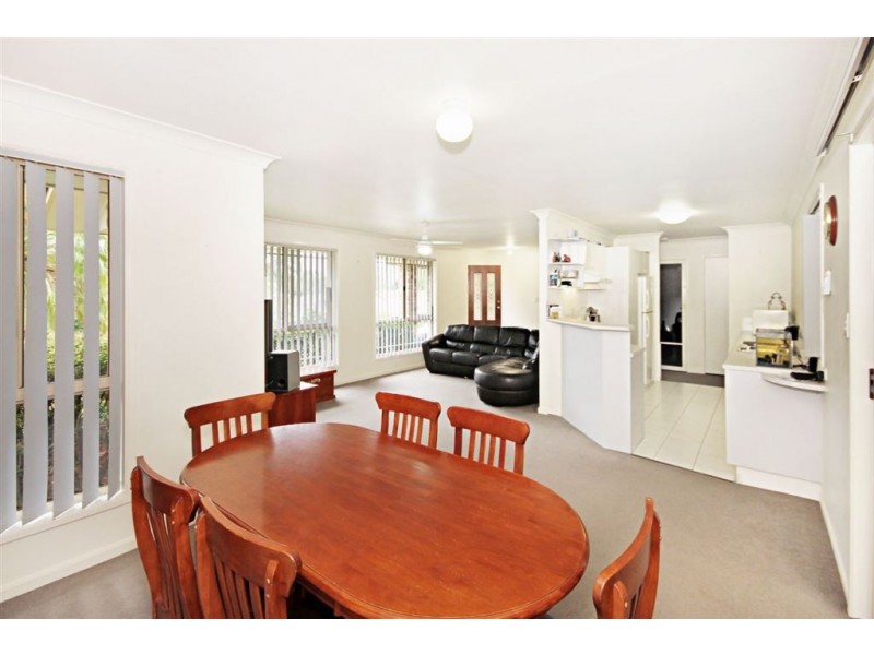 15 Parklake Drive, Mudgeeraba QLD 4213