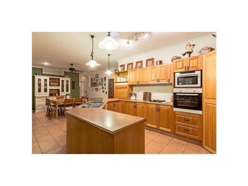 7 Stirling Court, Bonogin QLD 4213