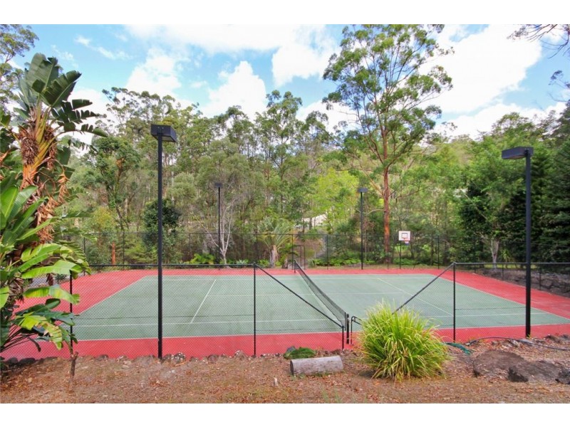 25 Leyshon Court, Bonogin QLD 4213