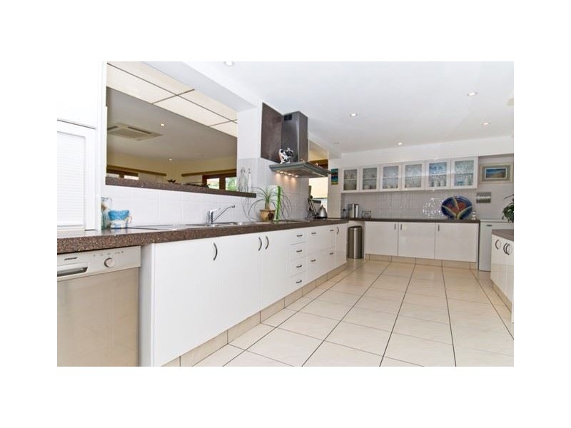 2 Princess Place, Tallai QLD 4213