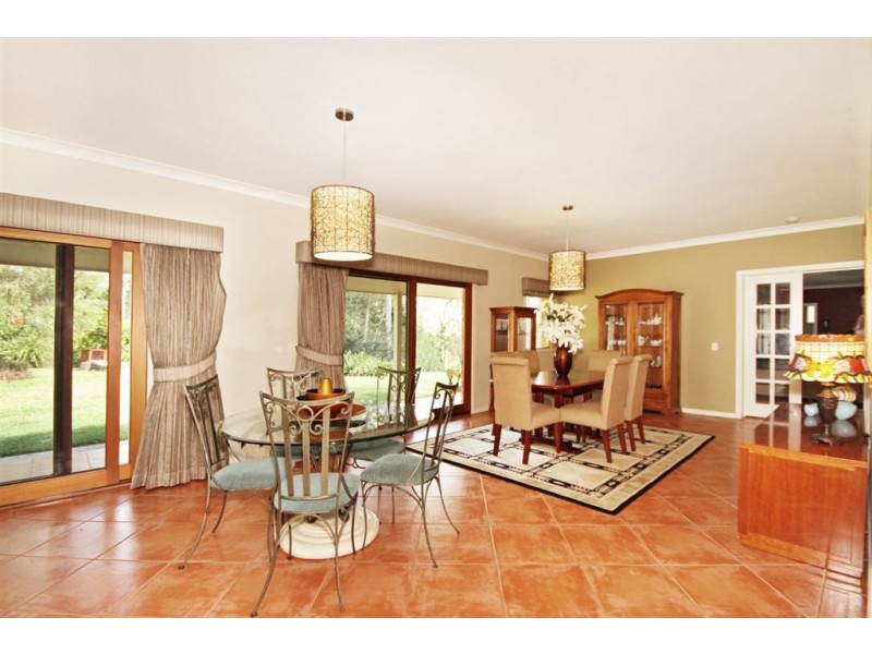 22 Tarawara Avenue, Tallai QLD 4213