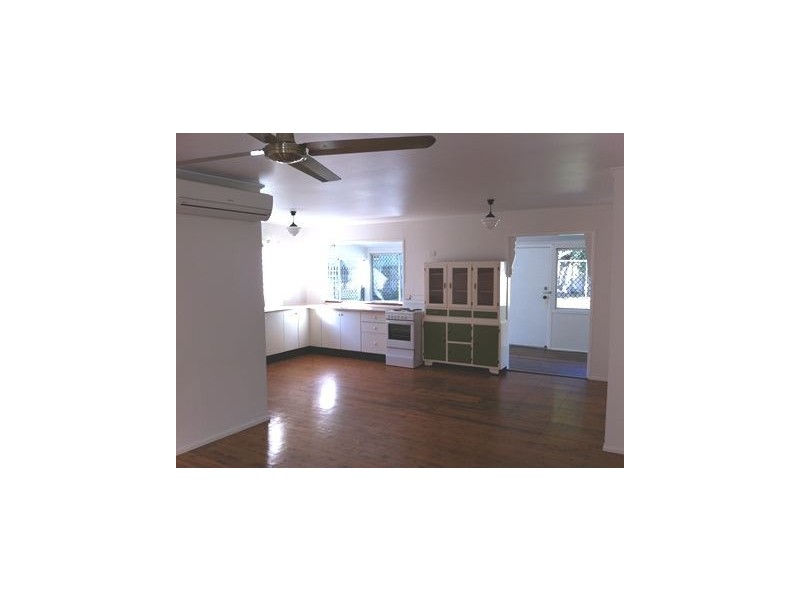 23 Ewan Street, Southport QLD 4215