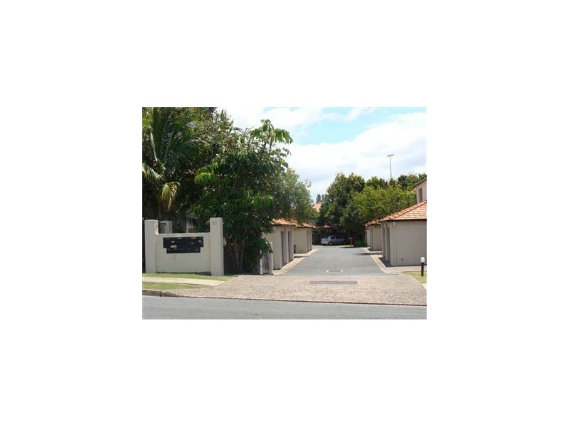 9/37 Harley Street, Labrador QLD 4215