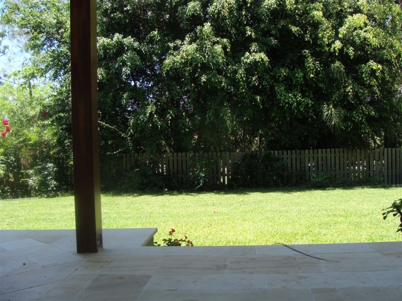 24b Wistaria Avenue, Southport QLD 4215