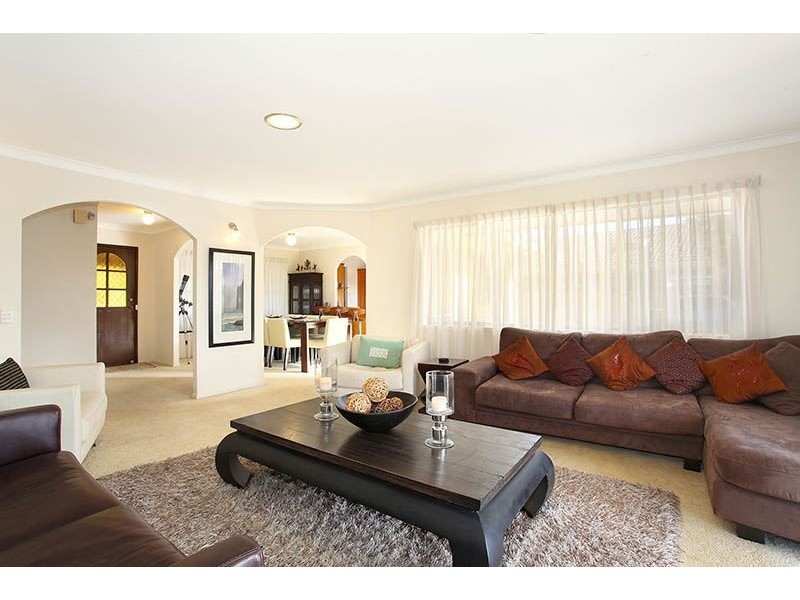 7 Conifer Crescent, Broadbeach Waters QLD 4218