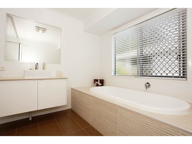 48 Wyangan Valley Way, Mudgeeraba QLD 4213