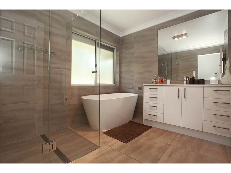 29 Walker Drive, Worongary QLD 4213