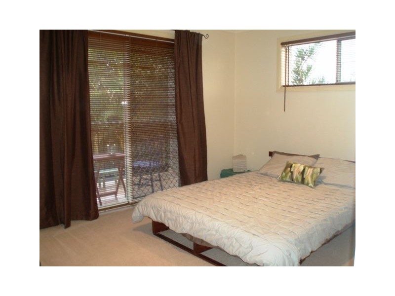 12 Ewan Street, Southport QLD 4215