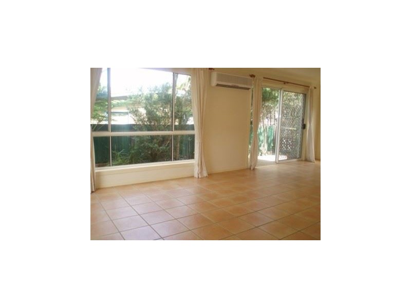 12 Ewan Street, Southport QLD 4215