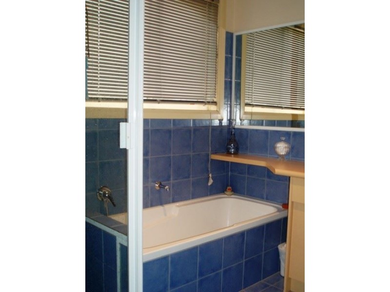 12 Ewan Street, Southport QLD 4215