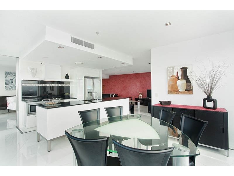 5007/9 Hamilton Avenue, Surfers Paradise QLD 4217