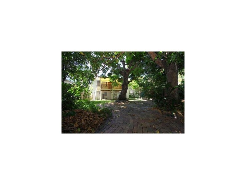52 Bauer Street, Southport QLD 4215