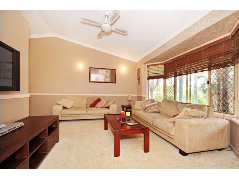 1 Birdsville Street, Mudgeeraba QLD 4213