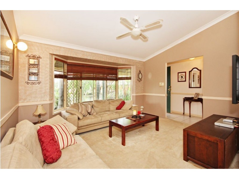 1 Birdsville Street, Mudgeeraba QLD 4213