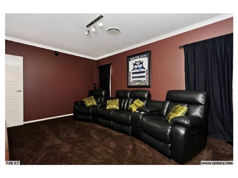 13 Saddle Back Street, Upper Coomera QLD 4209