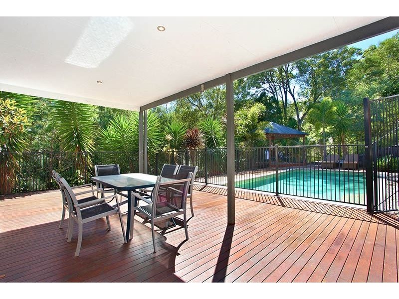 8 Curtis Court, Mudgeeraba QLD 4213