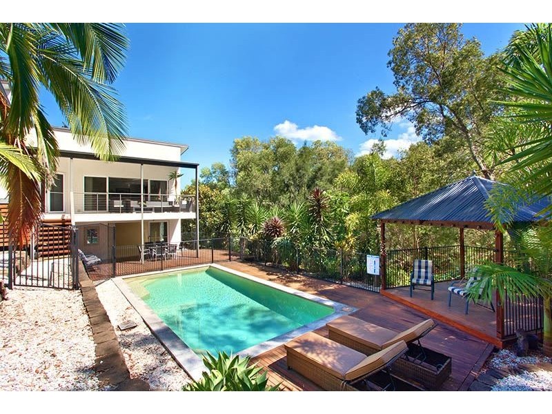8 Curtis Court, Mudgeeraba QLD 4213