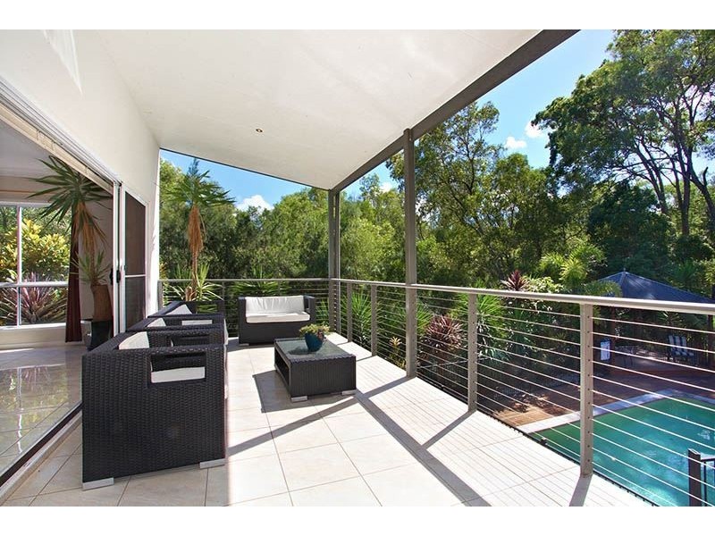 8 Curtis Court, Mudgeeraba QLD 4213