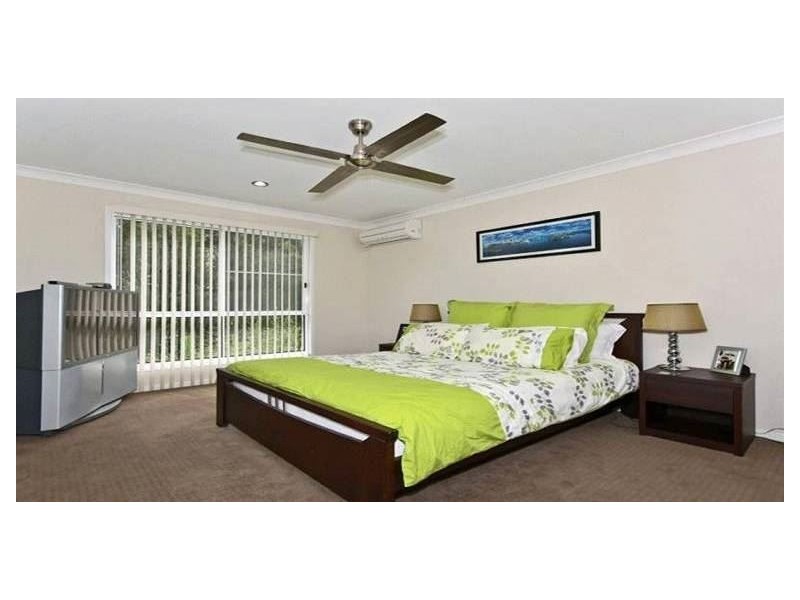 8 Curtis Court, Mudgeeraba QLD 4213