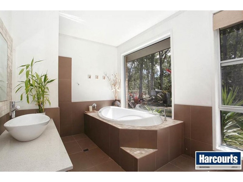 29 Forest Ridge Drive, Bonogin QLD 4213