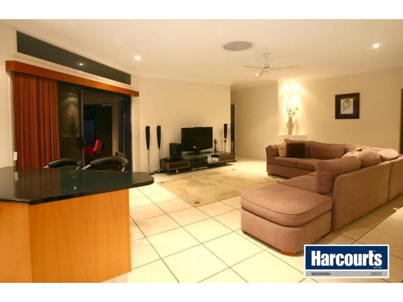 2 Riverlilly Street, Reedy Creek QLD 4227