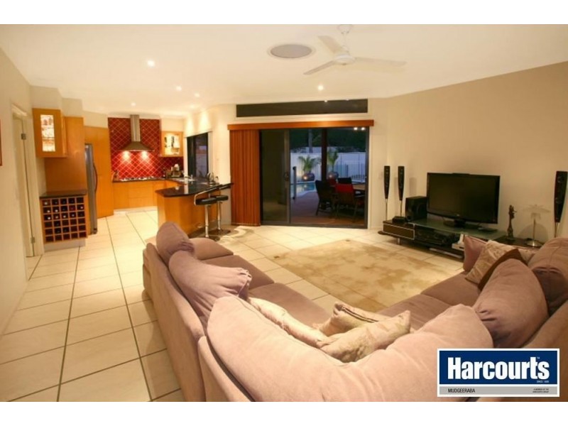 2 Riverlilly Street, Reedy Creek QLD 4227