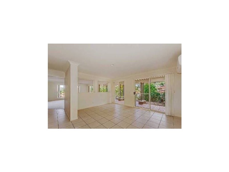 11 Hertford Crescent, Mudgeeraba QLD 4213