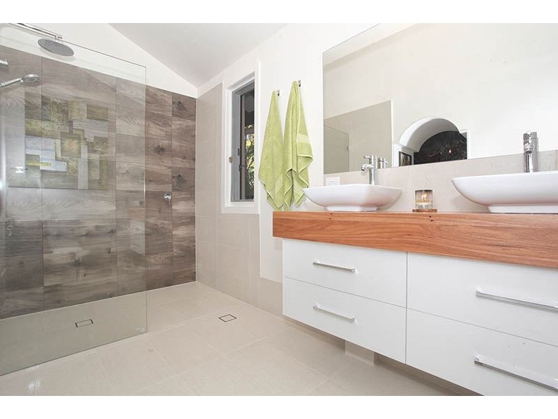 1 Gunsynd Drive, Mudgeeraba QLD 4213