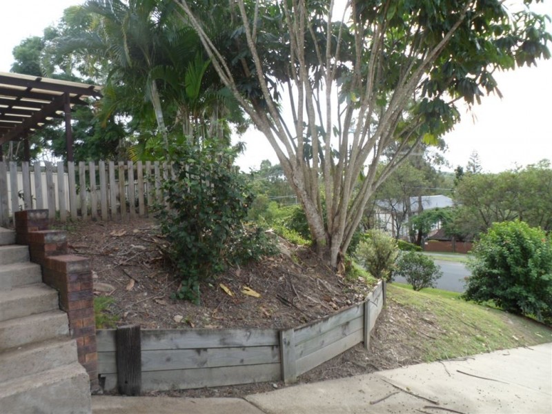 5 Twilight Drive, Mudgeeraba QLD 4213