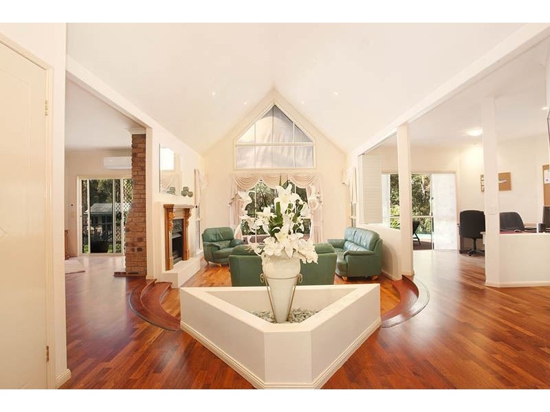 28 Lydford Close, Bonogin QLD 4213