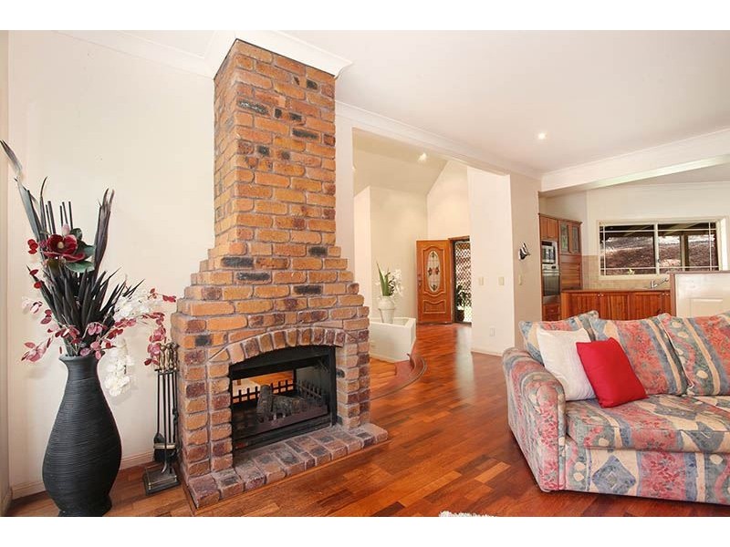 28 Lydford Close, Bonogin QLD 4213