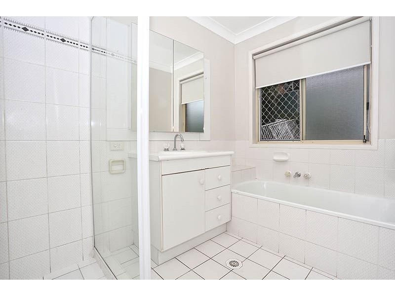 19 Tuena Street, Mudgeeraba QLD 4213