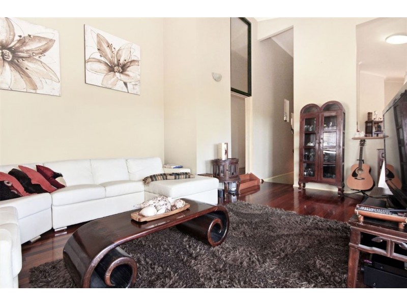 33 Settlement Court, Tallai QLD 4213