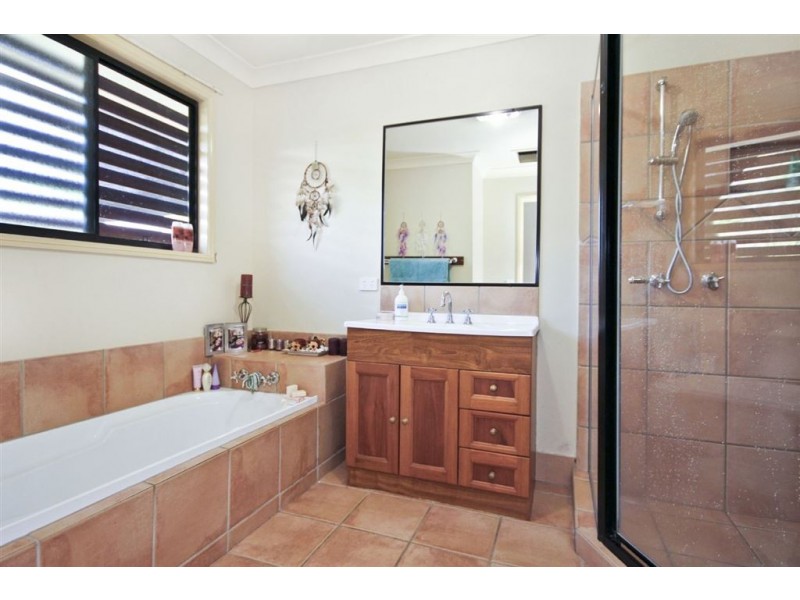 33 Settlement Court, Tallai QLD 4213