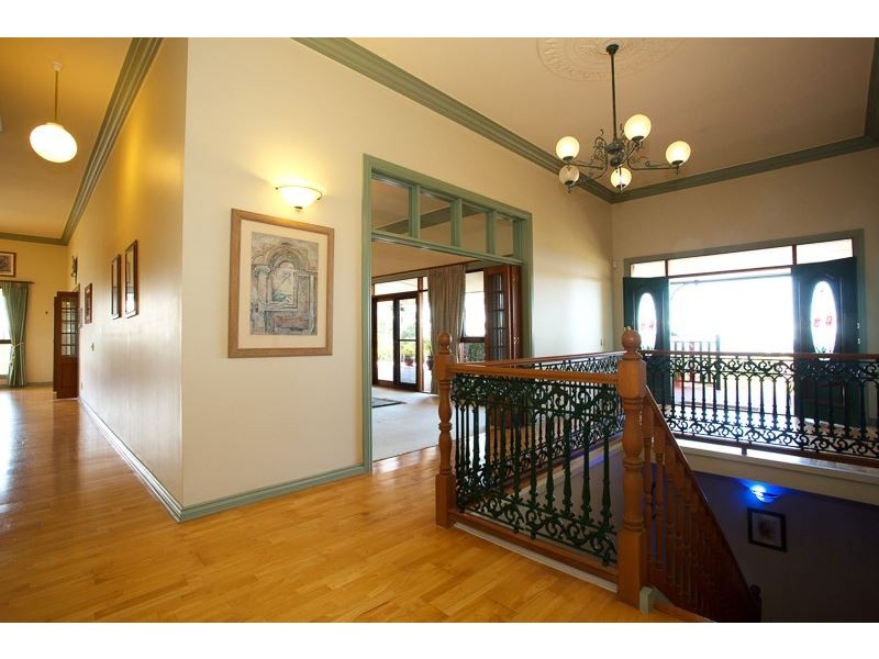 300 Monaro Road, Mudgeeraba QLD 4213