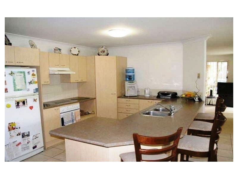 2 Roxby Court, Bonogin QLD 4213