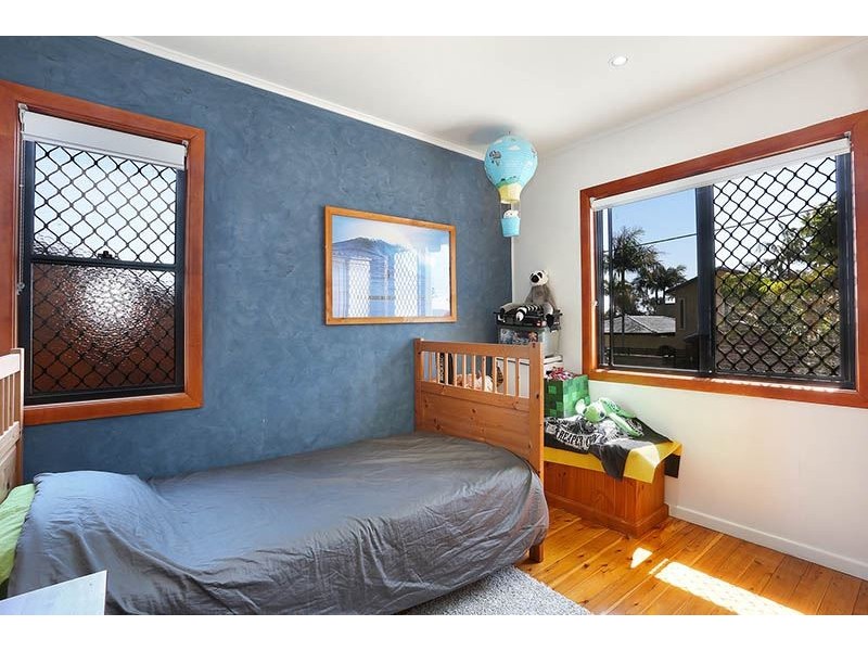 5 Pacific Boulevard, Broadbeach Waters QLD 4218