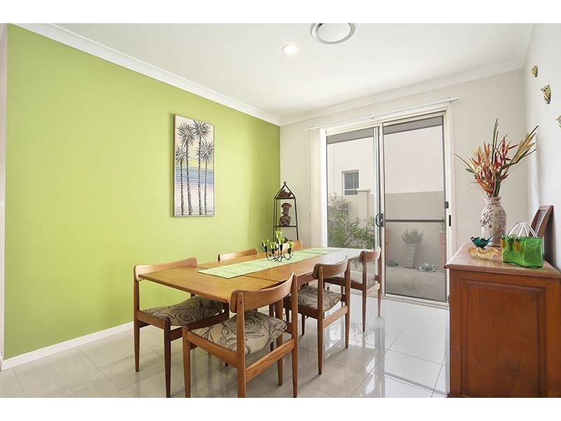 21/241 Easthill Drive, Robina QLD 4226