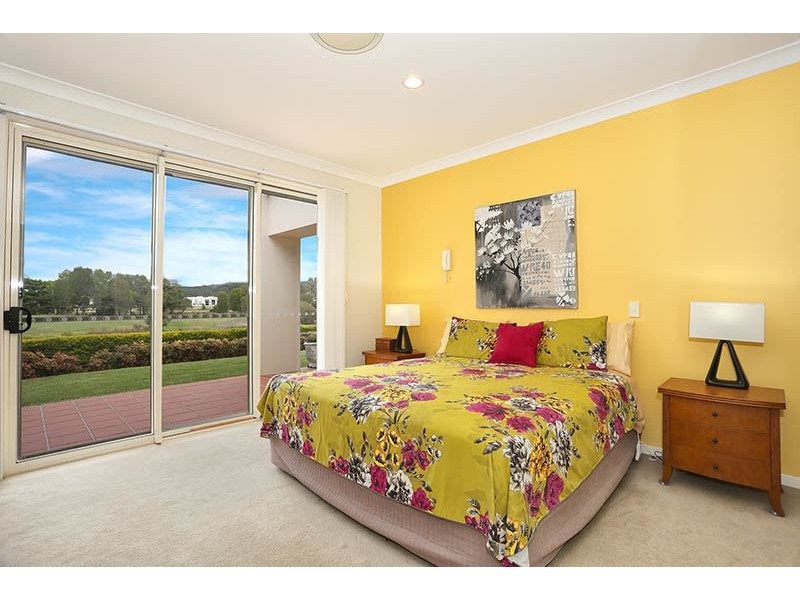 21/241 Easthill Drive, Robina QLD 4226