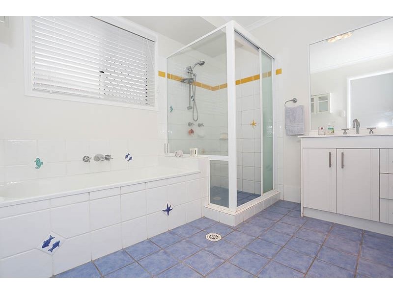 23 Stockman Crescent, Mudgeeraba QLD 4213