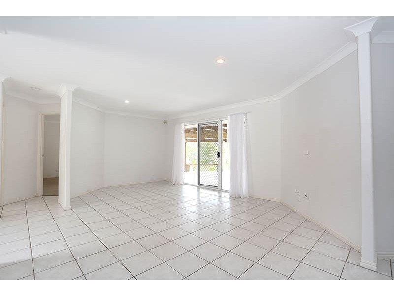 2 Nature Valley Court, Tallai QLD 4213