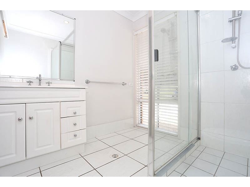 2 Nature Valley Court, Tallai QLD 4213