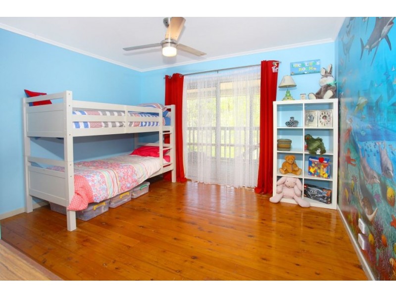 11 Woodvale Drive, Tallai QLD 4213