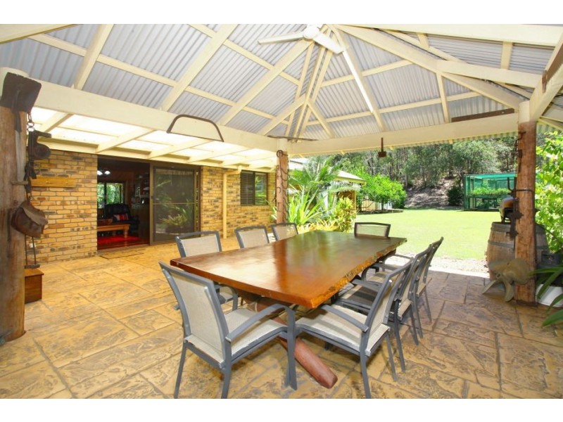 27 Hoop Pine Court, Advancetown QLD 4211