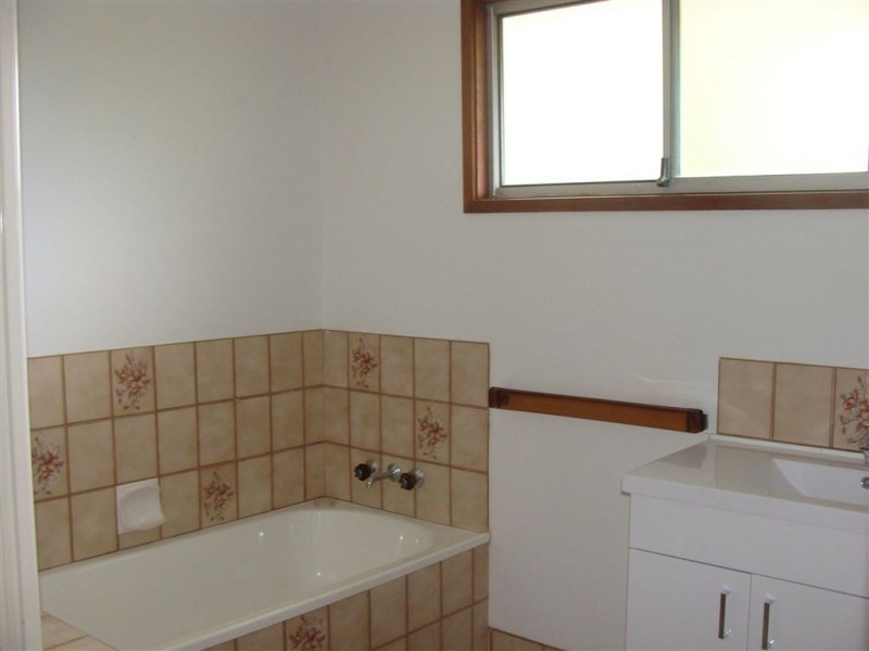 20 Moonbeam Pde, Mudgeeraba QLD 4213